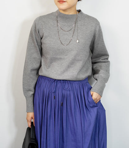 コンパクトハイネックニット