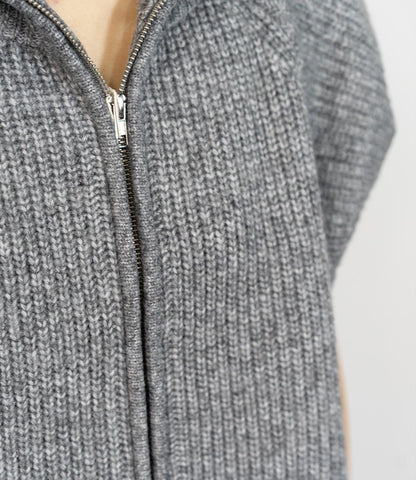 ラグランハイネックニット