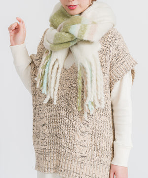 ボリュームフリンジマフラー