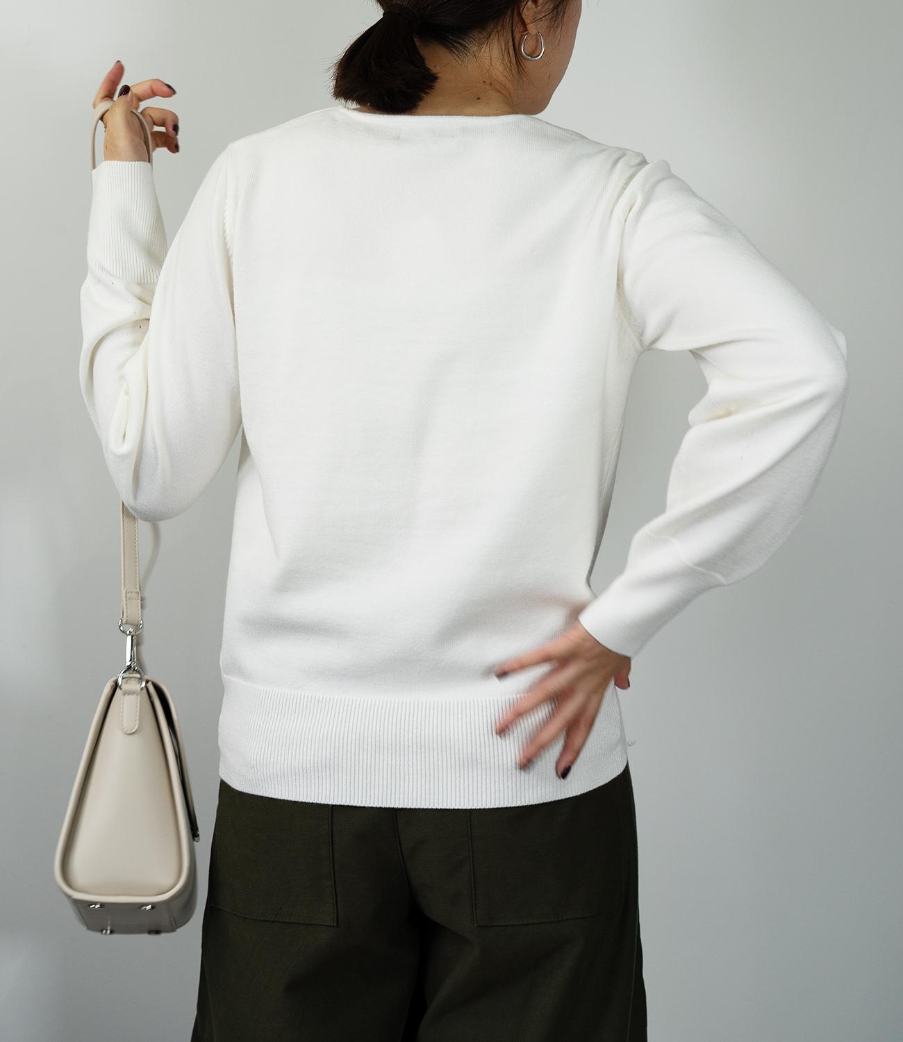 コンパクトVネックニット