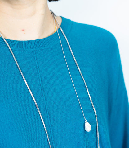 センターラインドレープチュニックニット