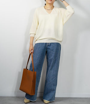 ホールガーメンVネックトニット