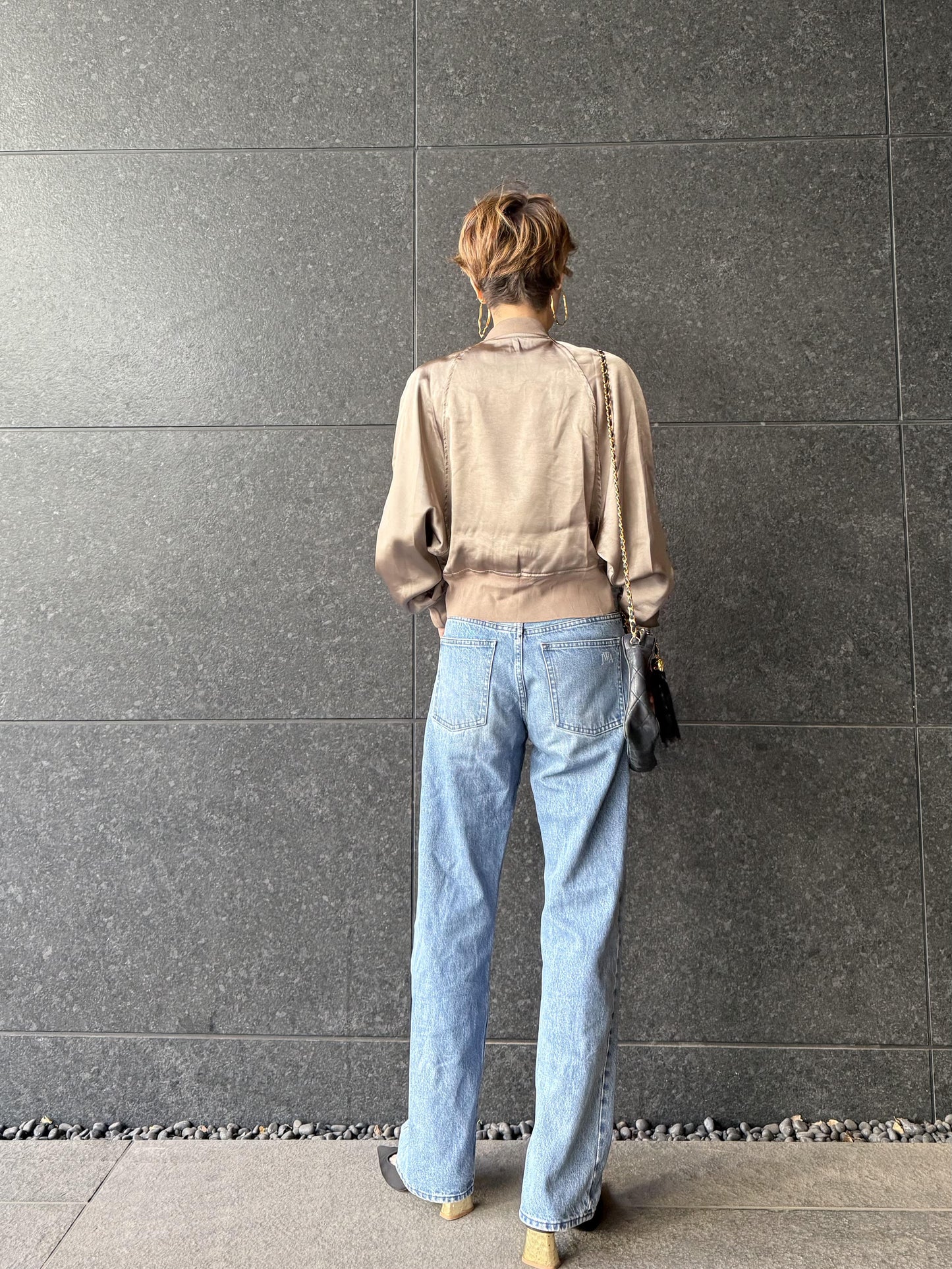 コンパクトサテンブルゾン