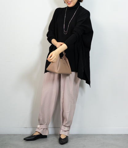 ハイネックポンチョニット