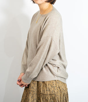 ボートネックラウンドニット