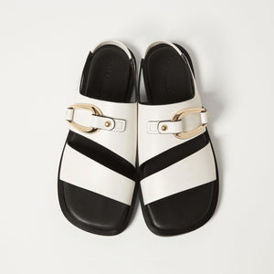 オーバルバックル サンダル15↑