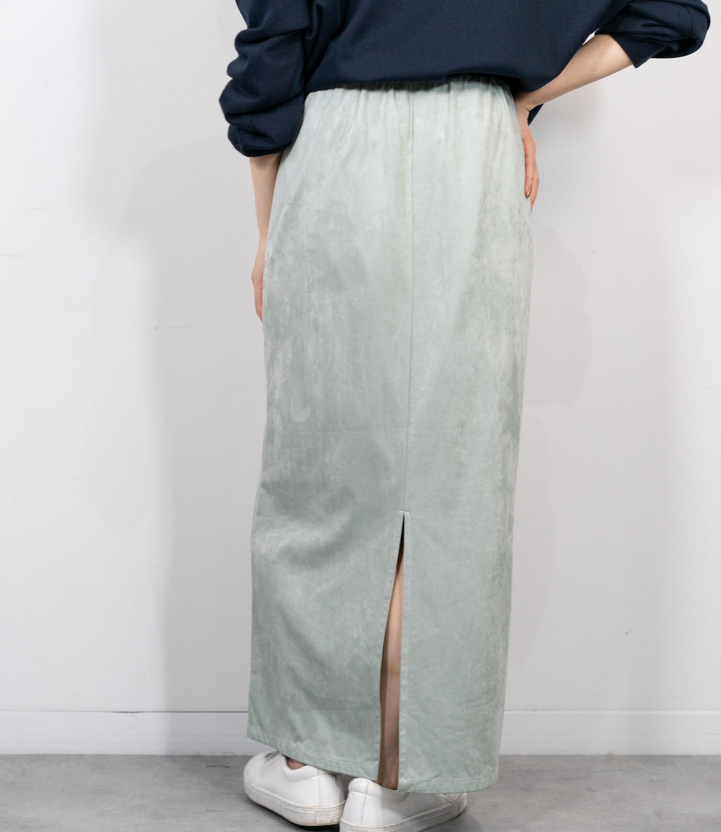 ストレッチスウェードライクIラインスカート
