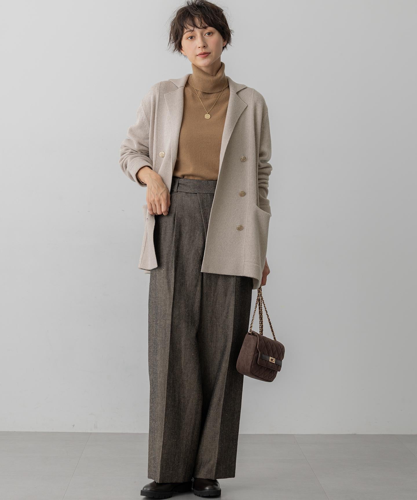 スエード キルティング ショルダーバッグ