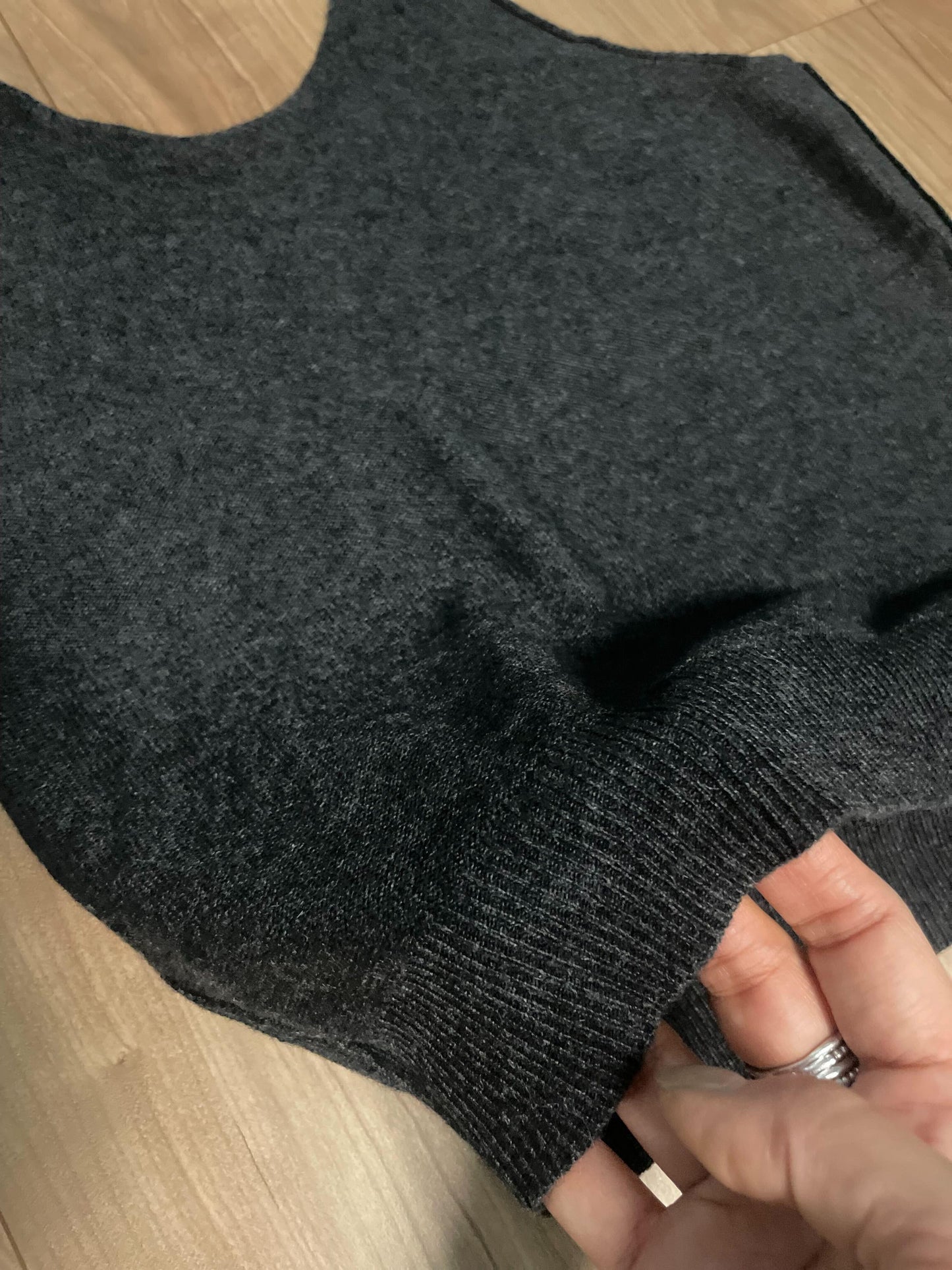 ホルターネックニットアンサンブル