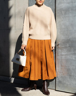 ハイネックボリュームスリーブニット