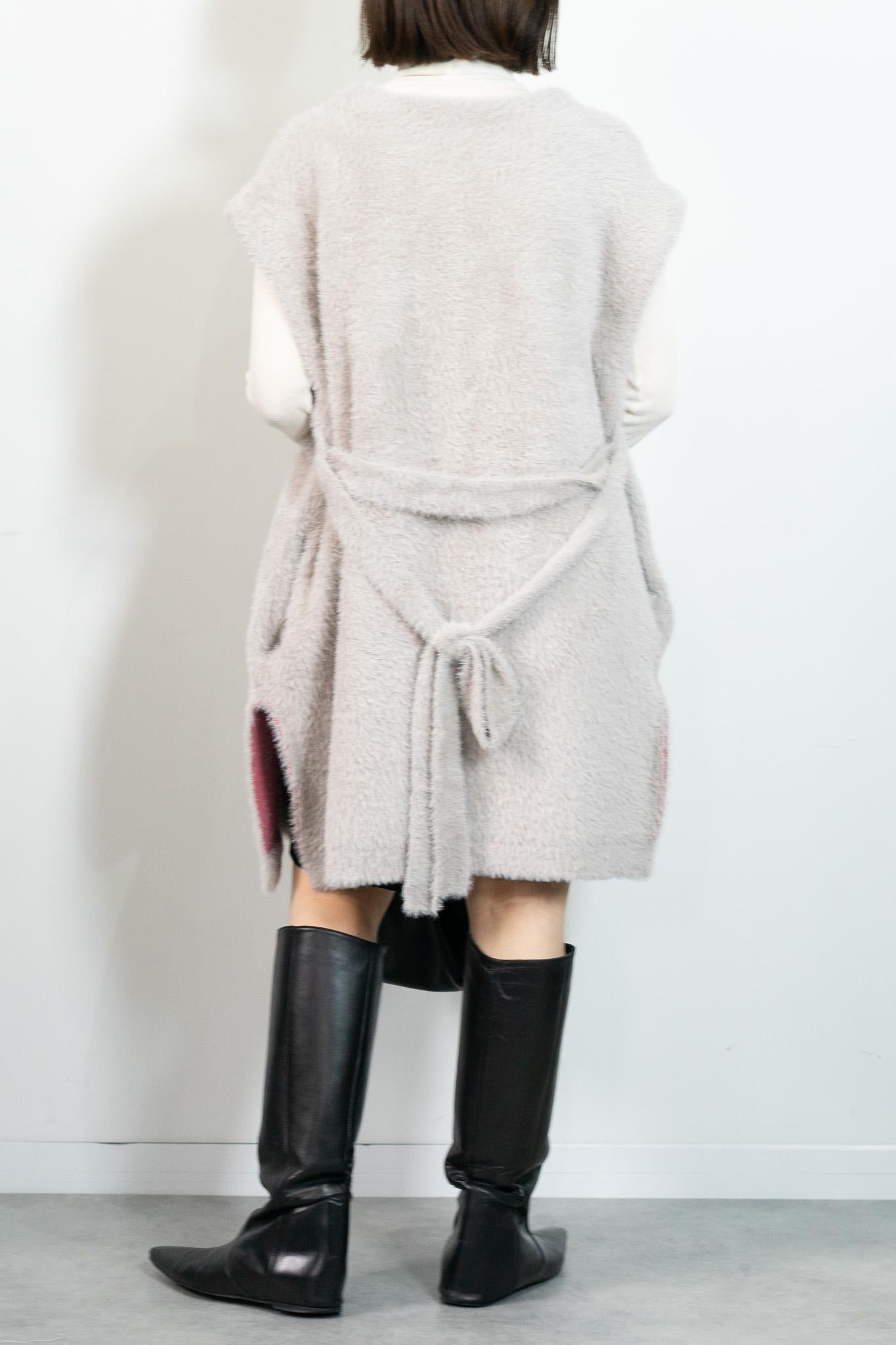 バイカラーテープシャギーニットベスト