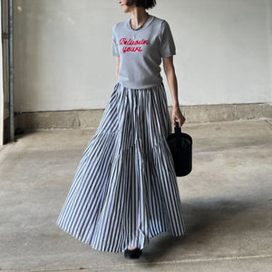 刺繍ロゴニット