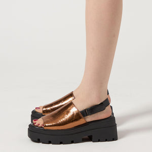 ＜SY＞ ボリュームソール サンダル70●