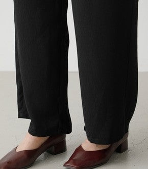 LOOSE-STRAIGHT-PANTS