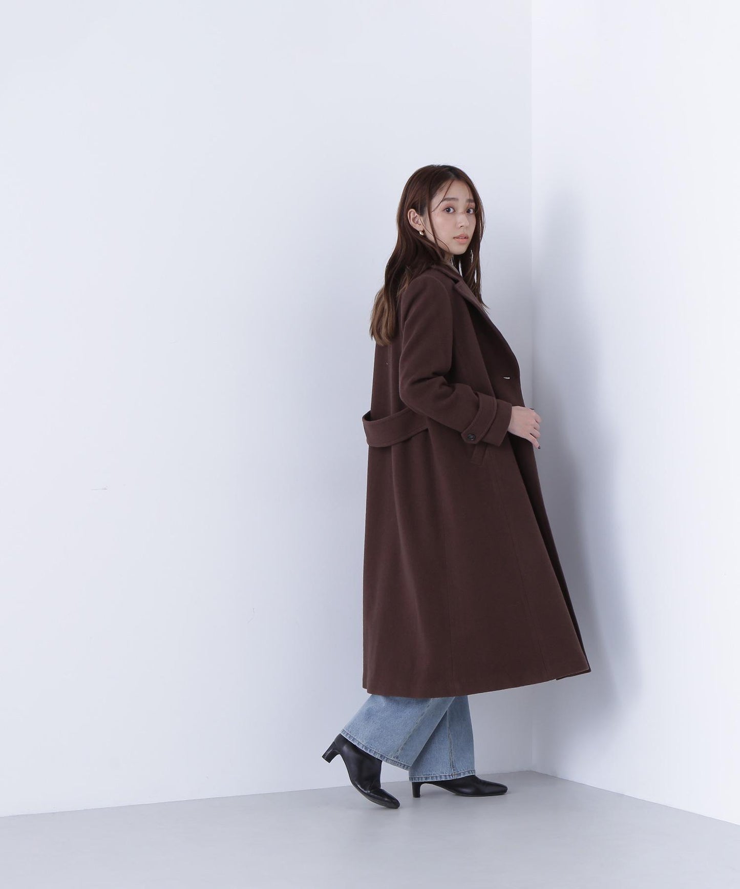 ビッグカラーダブルチェスターコート