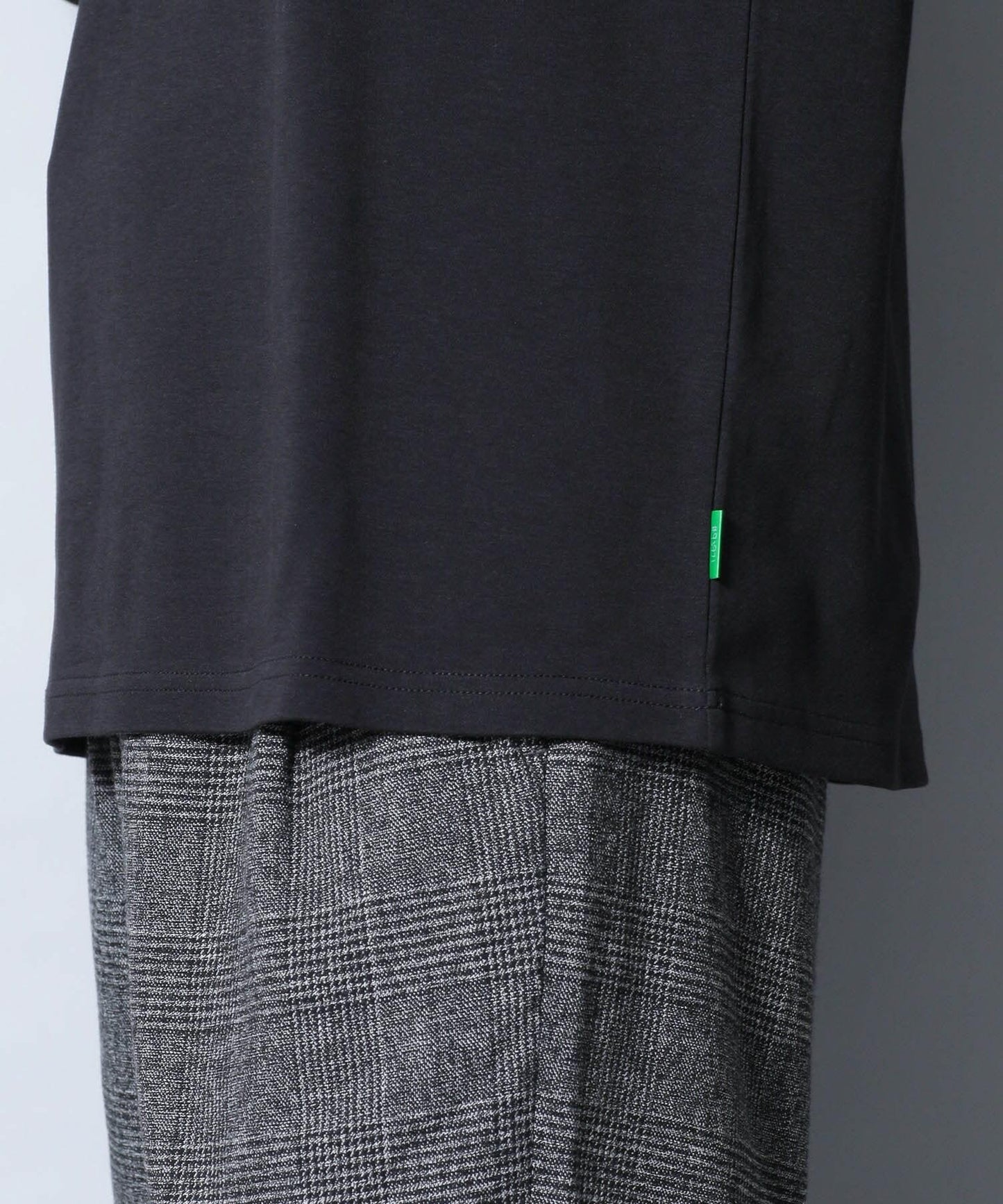 《イヤな臭いを軽減》Anti Smell モックネックロングスリーブＴシャツ