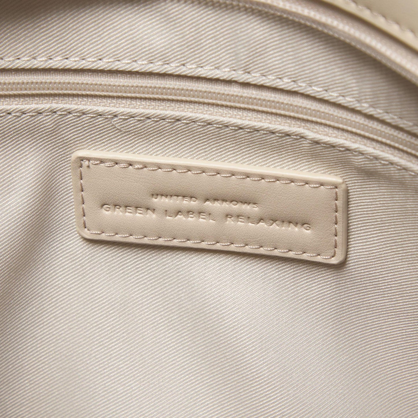 【WEB限定】2WAYタッセルハンドル A4 トートバッグ / ショルダーバッグ