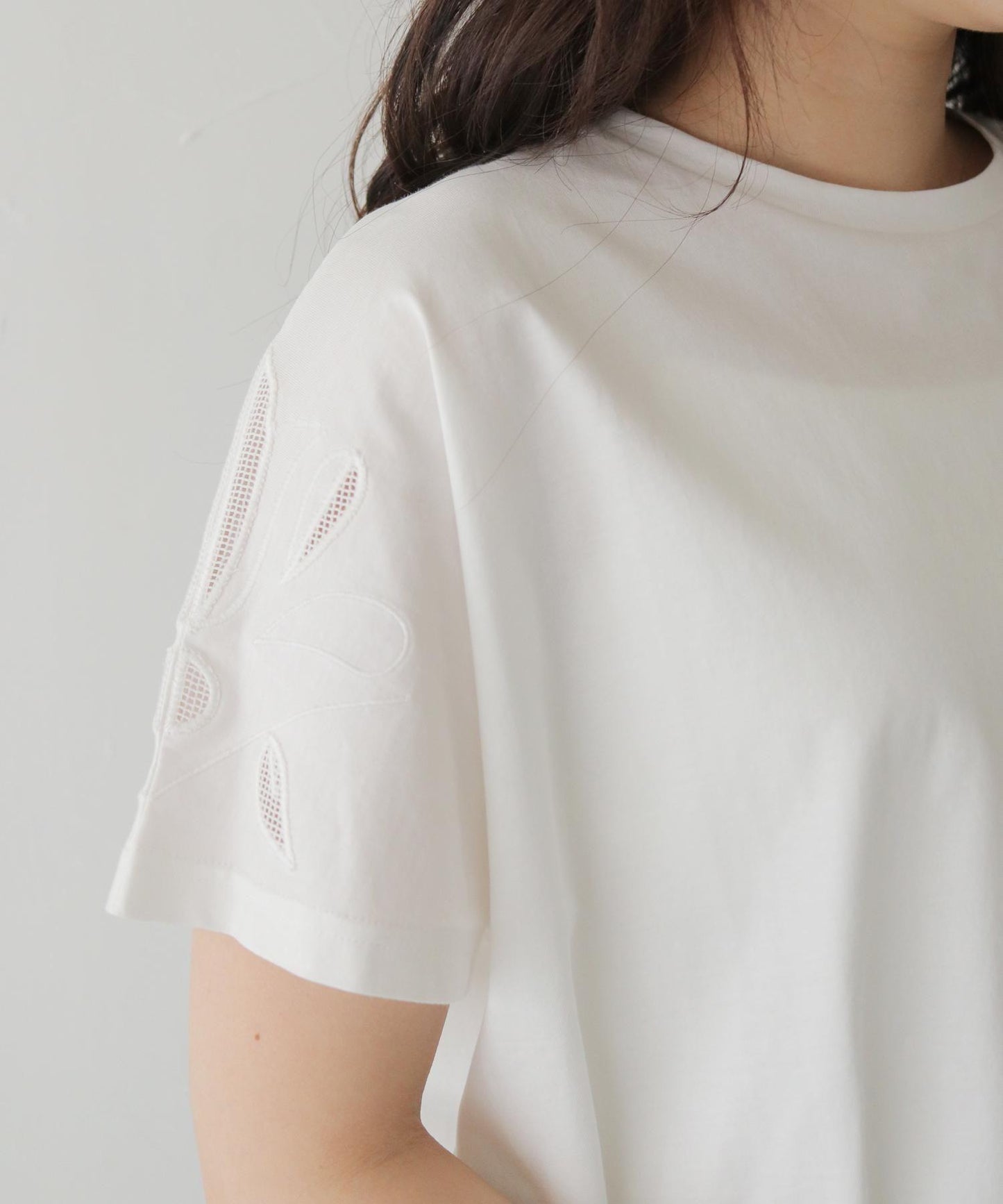 カッティンググドロストTシャツ