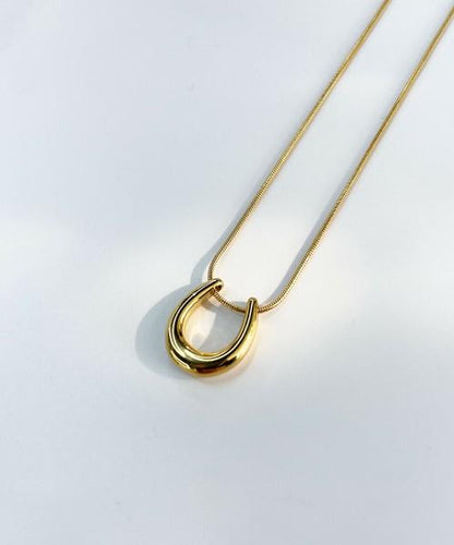 ホースシューアクセントネックレス