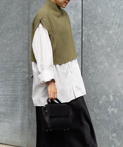 ワイドリブハイネックショートベスト