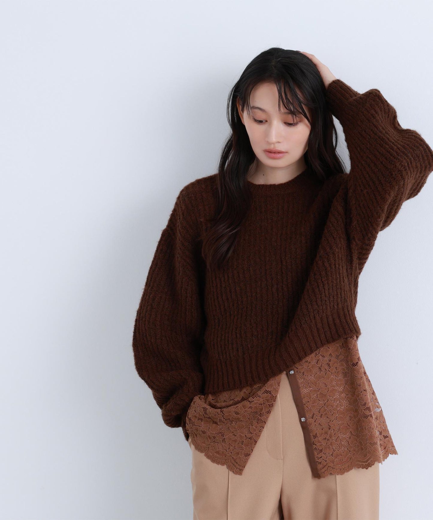 クロップドアゼフォルムニット