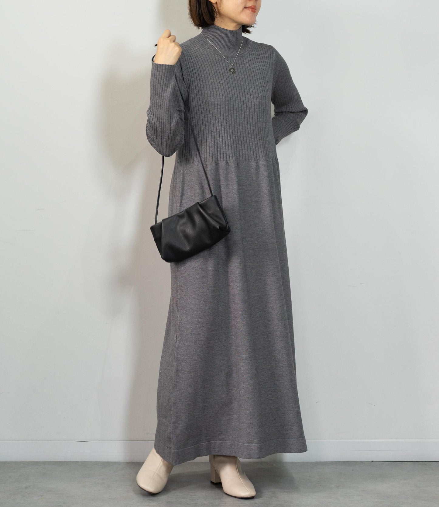 Vネックベストスリムワンピースアンサンブル