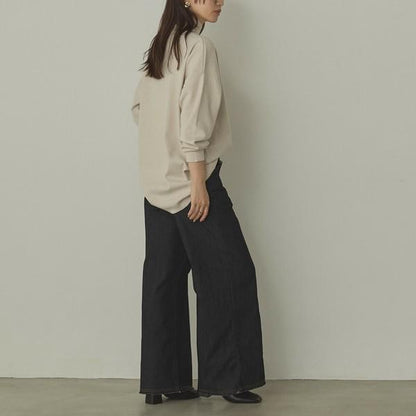 やわもちコクーンハイネックニット