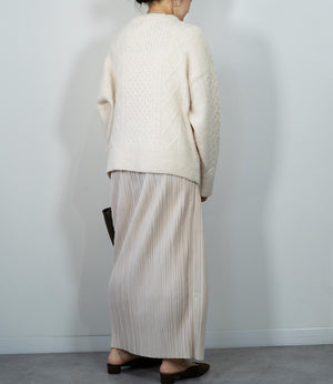 ストレートプリーツスカート