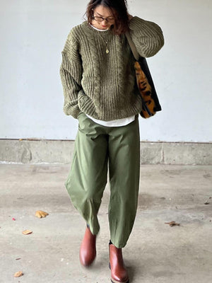 ケーブル編みカーキニット