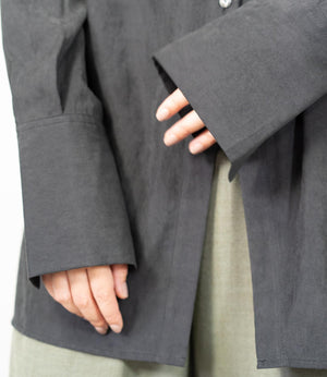 バックギャザーシャツ