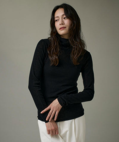 ハイネックニットプルオーバー《Melty air wool》
