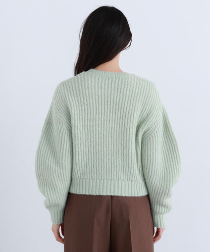 クロップドアゼフォルムニット