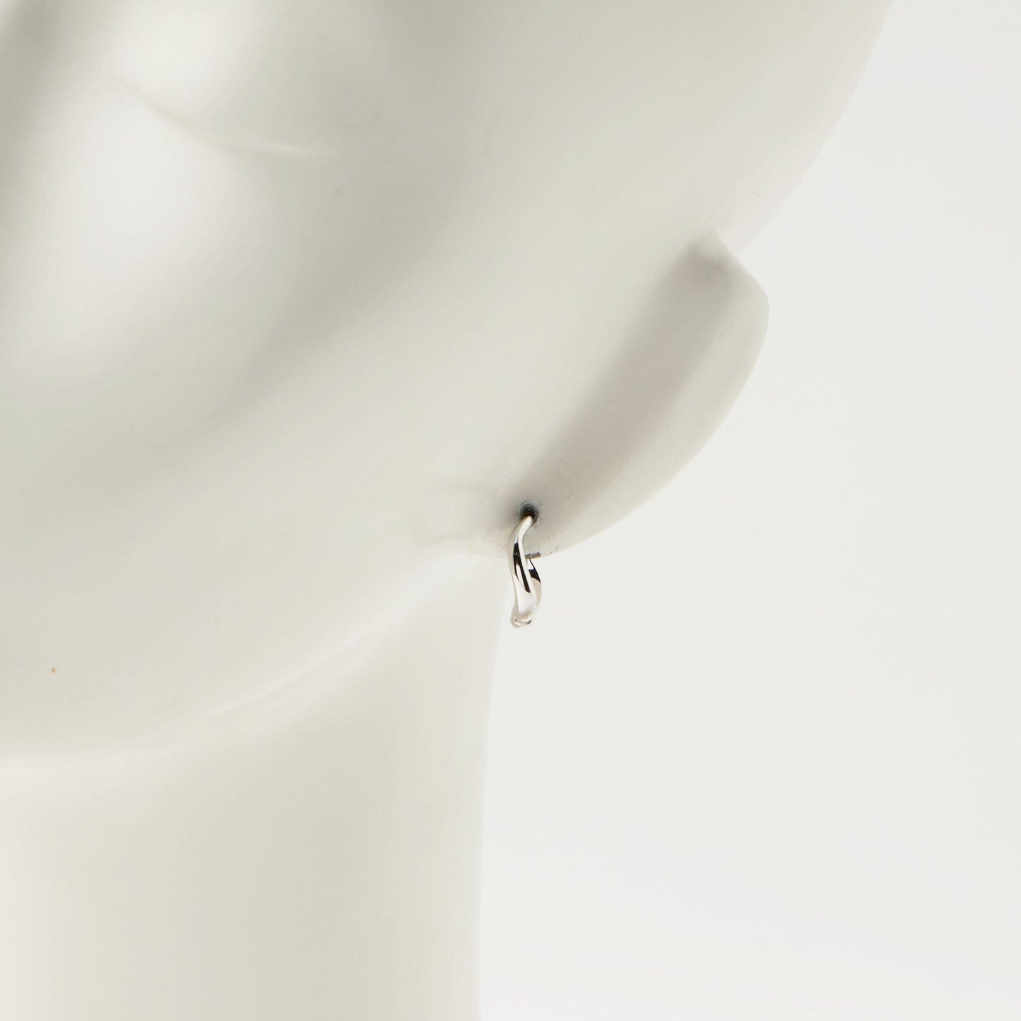 ツイスト フープ ピアス