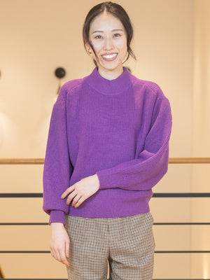 ハイネックボリュームスリーブニット