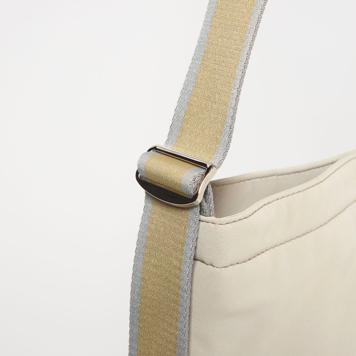 ラインテープ ショルダーバッグ