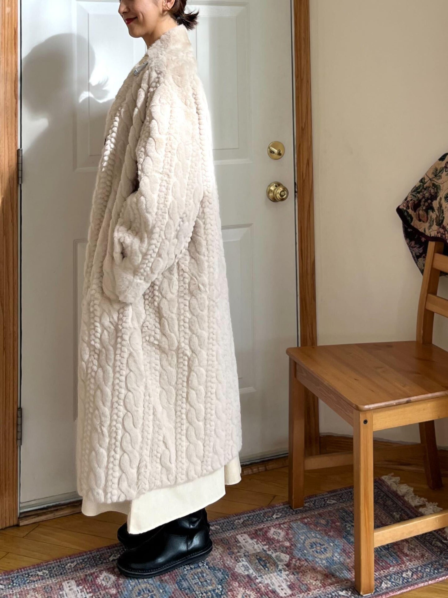 ケーブル編みエコファーロングコート