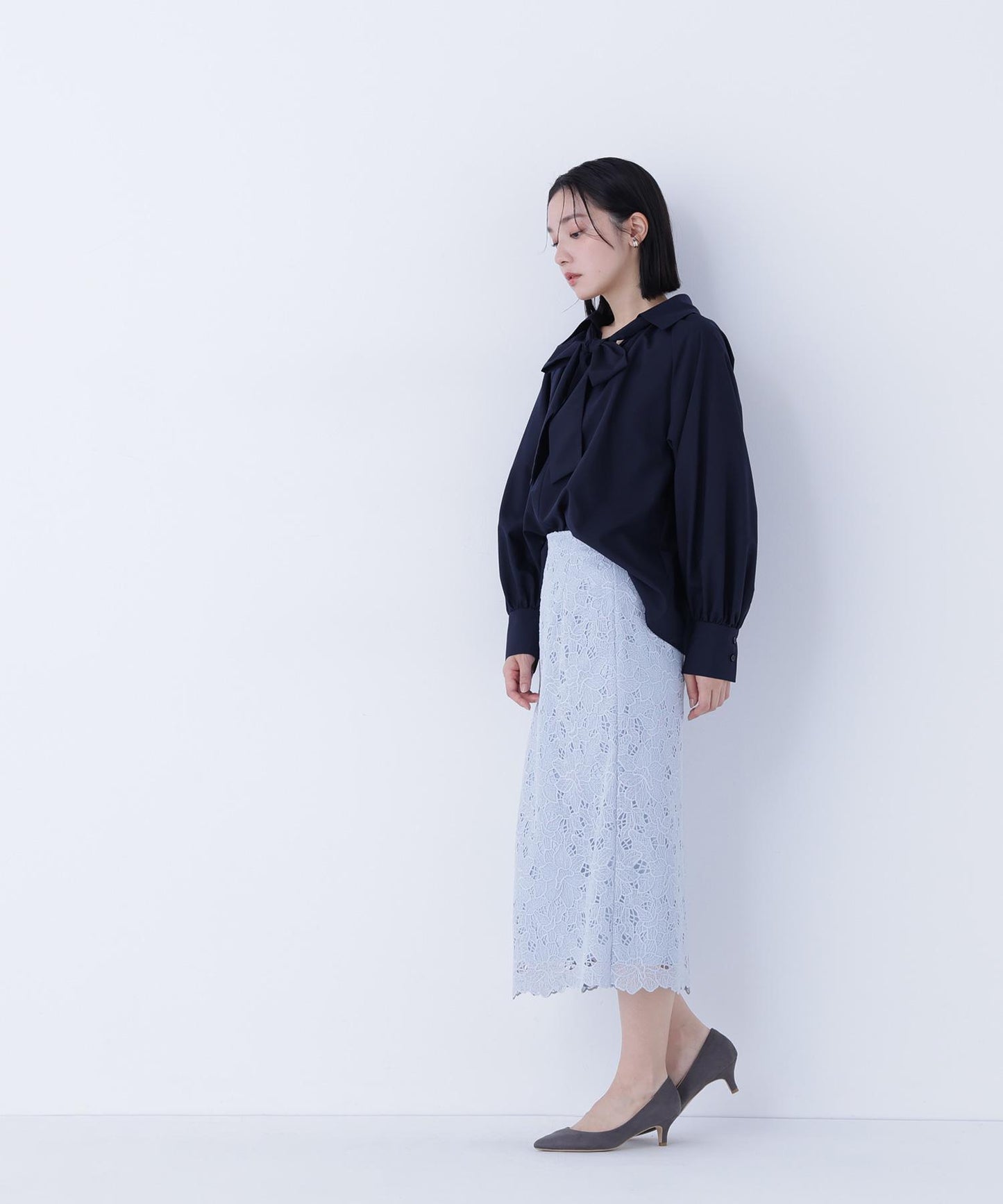 スキッパーリボンタイブラウス