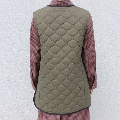 キルティングロングベスト