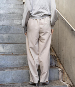 ツータックカーブパンツ