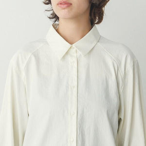 バックギャザーシャツ