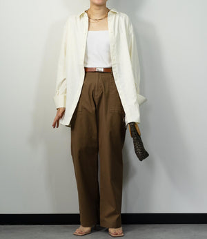 バックギャザーシャツ