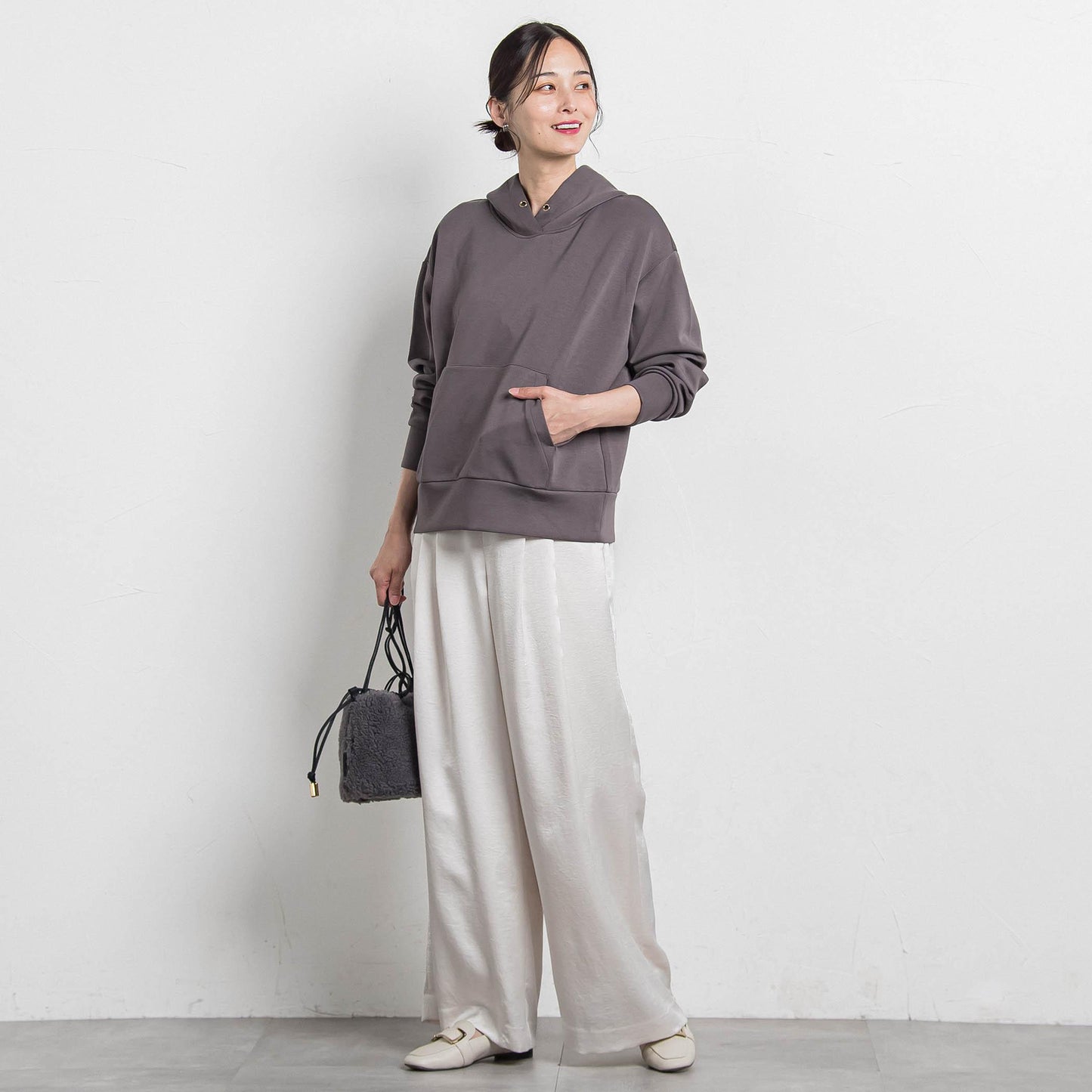 【WEB限定】【VIOLAd'ORO】ボア巾着ミニバッグ　ELMO / V-8925