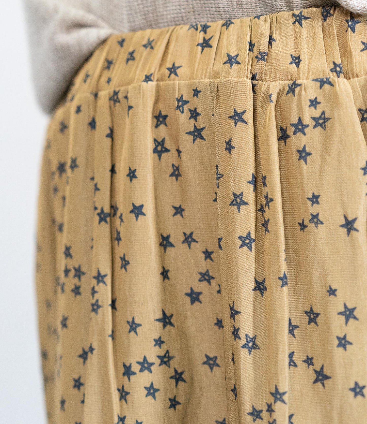 シャイニーティアードスカート