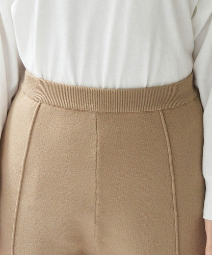 センタースリットパンツ