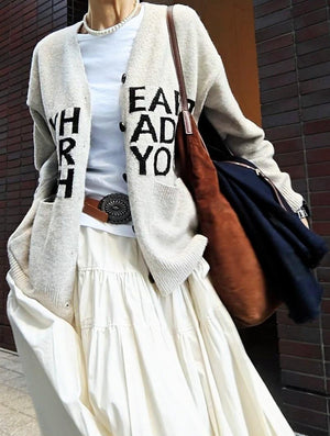 レタリングカーディガン