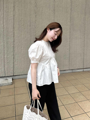 半袖パフスリーブブラウス