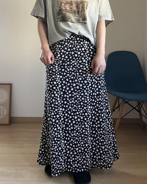 花柄ロングスカート