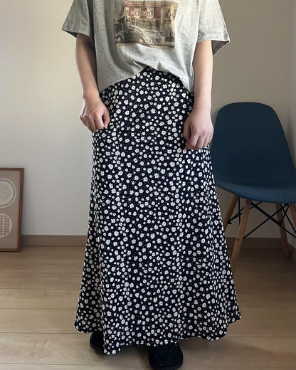 花柄ロングスカート