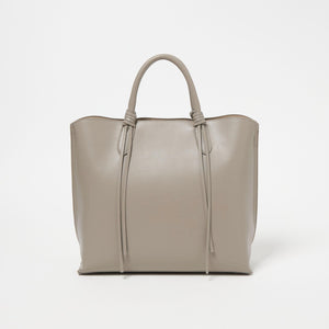 【WEB限定】2WAYタッセルハンドル A4 トートバッグ / ショルダーバッグ