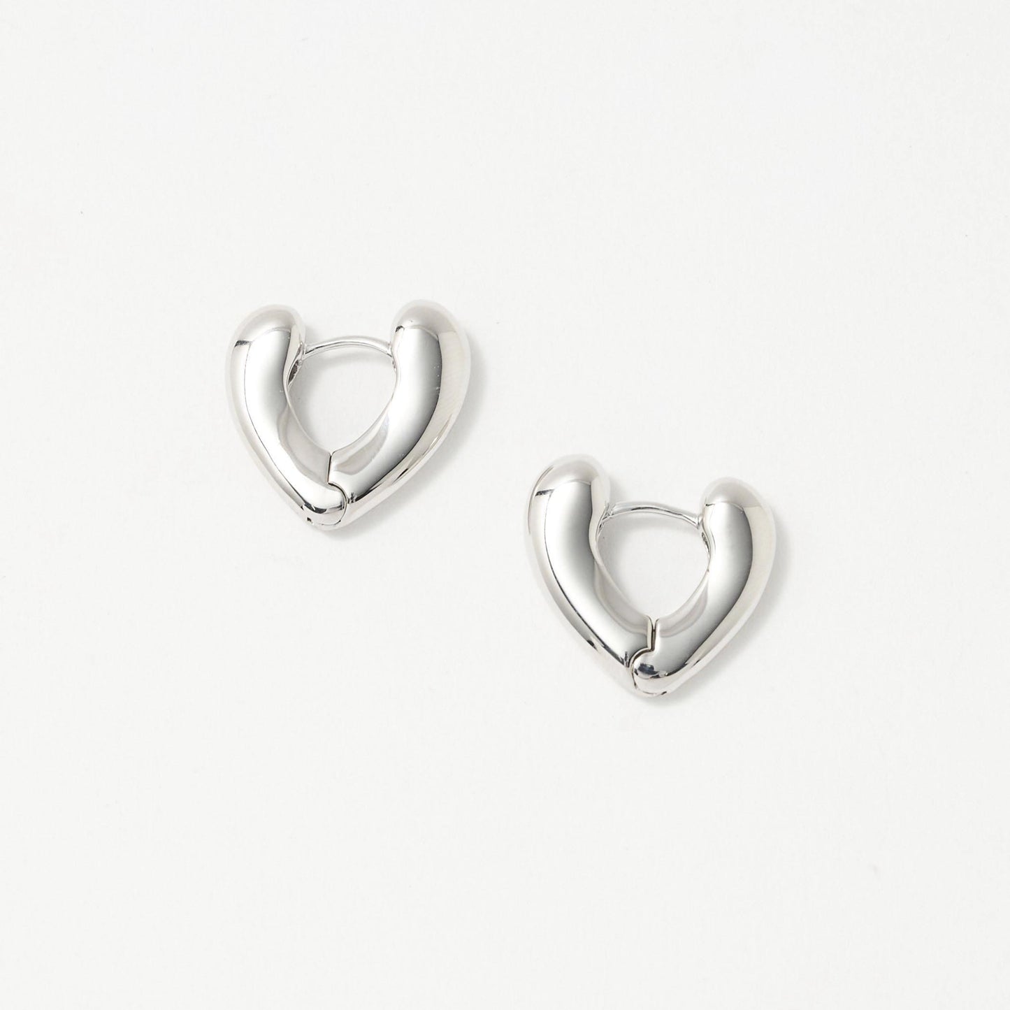 ハート フープ ピアス